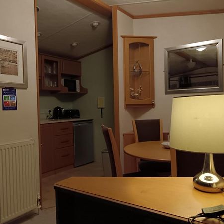 Lovely 3 Bedroom 8 Berth Caravan In Rhyl Exteriér fotografie